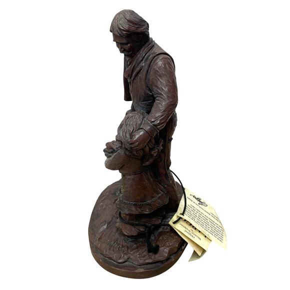 Largo Papa, Kate and The Bunnies Limited Edition Sculpture Numbered 714/7500 EUC - Picture 2 of 14